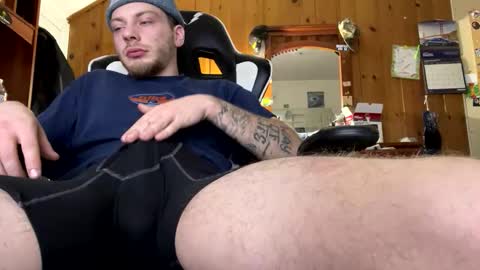 Snapshot of scrad1999 chatting on 4, 2, 2026 scrad1999 online show from 4, 2, 2026