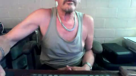 eating pussy  sucking dick online show from 27, 7, 2026