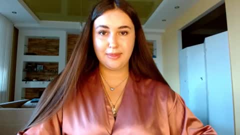 Elizabeth  online show from 30, 10, 2025