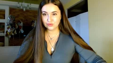 Elizabeth  online show from 13, 11, 2025