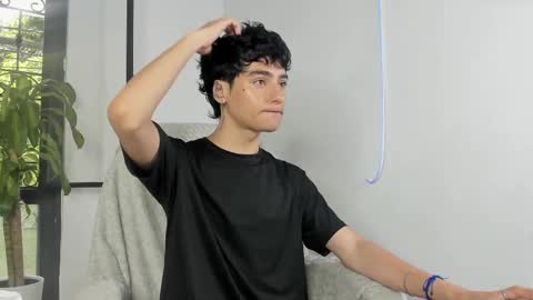 sebastian online show from 28, 9, 2025