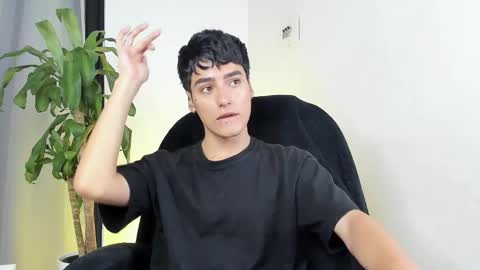 sebastian online show from 19, 12, 2025