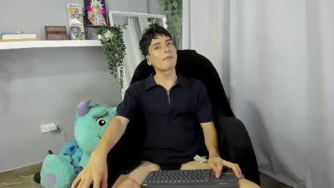 Snapshot of sebas_rosse chatting on 25, 7, 2026 sebastian online show from 25, 7, 2026