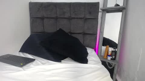 Snapshot of sebastian_n_alinson chatting on 4, 12, 2024 sebastian n alinson online show from 4, 12, 2024