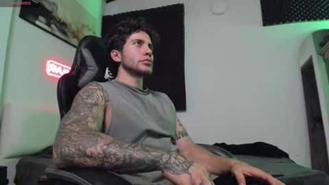 Snapshot of sebastianortizm chatting on 26, 2, 2026 Lucian Sinclair online show from 26, 2, 2026