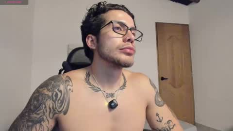Snapshot of sebastianortizm chatting on 22, 5, 2026 Lucian Sinclair online show from 22, 5, 2026