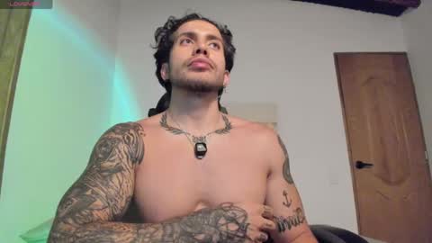 Snapshot of sebastianortizm chatting on 27, 5, 2026 Lucian Sinclair online show from 27, 5, 2026