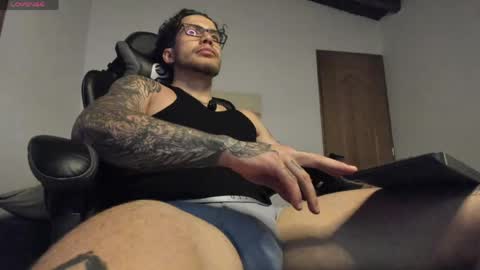 Snapshot of sebastianortizm chatting on 29, 5, 2026 Lucian Sinclair online show from 29, 5, 2026