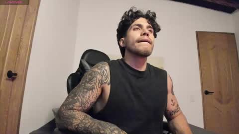 Snapshot of sebastianortizm chatting on 31, 5, 2026 Lucian Sinclair online show from 31, 5, 2026