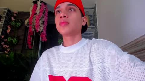 Snapshot of sebax_00 chatting on 19, 4, 2026 Sebastian online show from 19, 4, 2026