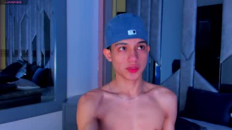 Snapshot of sebax_00 chatting on 17, 5, 2026 Sebastian online show from 17, 5, 2026