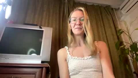 secretcandy222 online show from 12, 1, 2025