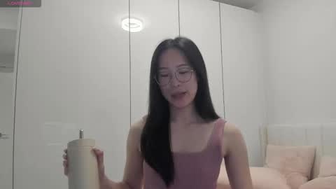 Snapshot of secretgirlfriendxo chatting on 22, 11, 2025 Angela online show from 22, 11, 2025