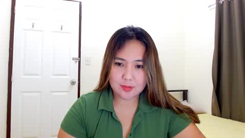 Snapshot of secretlover010101 chatting on 18, 12, 2024 MILAN online show from 18, 12, 2024