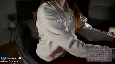 Eliz online show from 4, 12, 2025