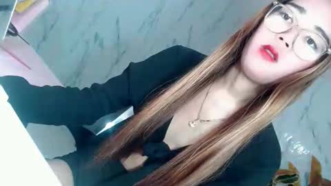 Snapshot of seducing_angela chatting on 23, 9, 2025 seducing_angela online show from 23, 9, 2025