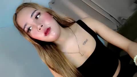 Snapshot of seducing_angela chatting on 20, 10, 2025 seducing_angela online show from 20, 10, 2025