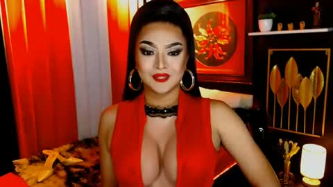 Snapshot of seducinglinda chatting on 7, 7, 2026 seducinglinda online show from 7, 7, 2026
