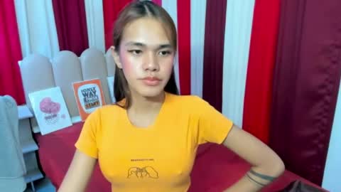 Snapshot of seductive_aliyah chatting on 24, 4, 2026 aliyah online show from 24, 4, 2026