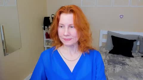 Snapshot of seductive_foxy_ chatting on 18, 2, 2026 seductive_foxy_ online show from 18, 2, 2026