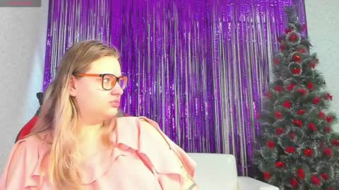 seductive_she_wolf online show from 26, 12, 2024