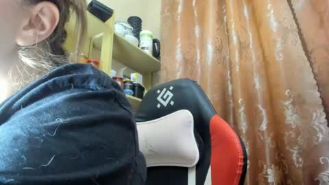 Snapshot of seductive_she_wolf chatting on 24, 4, 2026 seductive_she_wolf online show from 24, 4, 2026