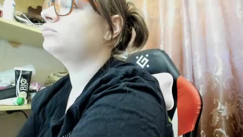 Snapshot of seductive_she_wolf chatting on 5, 5, 2026 seductive_she_wolf online show from 5, 5, 2026