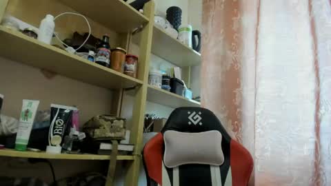 Snapshot of seductive_she_wolf chatting on 16, 5, 2026 seductive_she_wolf online show from 16, 5, 2026