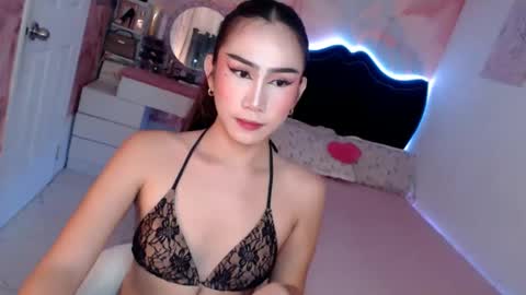 Snapshot of seductive_vana chatting on 16, 5, 2026 Vanessa online show from 16, 5, 2026
