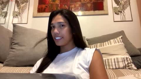Snapshot of seductress_ph chatting on 23, 4, 2026 sara online show from 23, 4, 2026