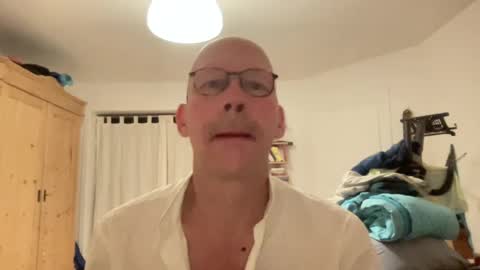 Snapshot of seethebigpicture chatting on 5, 7, 2026 seethebigpicture online show from 5, 7, 2026