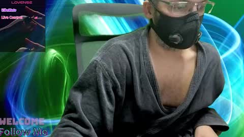 Snapshot of seewolf1000 chatting on 2, 11, 2025 seewolf1000 online show from 2, 11, 2025