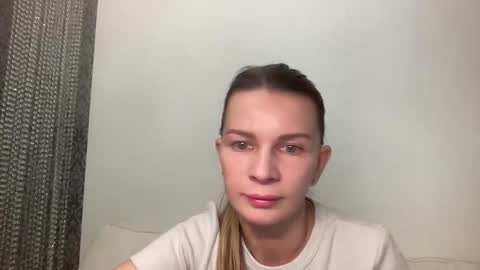 Snapshot of selamiyaa chatting on 18, 4, 2026 selamiyaa online show from 18, 4, 2026
