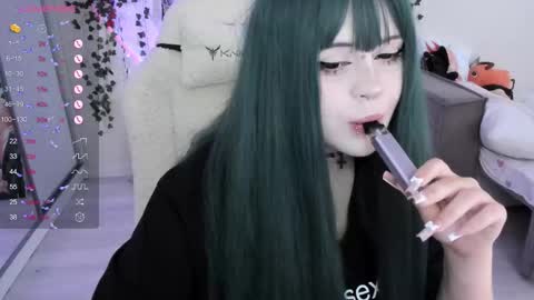 Selena  online show from 24, 9, 2025