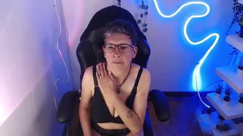 Snapshot of selena_ferreira chatting on 16, 7, 2026 Selena online show from 16, 7, 2026