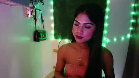 Snapshot of selena_fox2000 chatting on 19, 4, 2026 selena_fox2000 online show from 19, 4, 2026