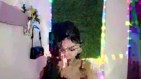 Snapshot of selena_fox2000 chatting on 24, 4, 2026 selena_fox2000 online show from 24, 4, 2026