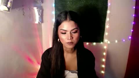 Snapshot of selena_fox2000 chatting on 2, 5, 2026 selena_fox2000 online show from 2, 5, 2026