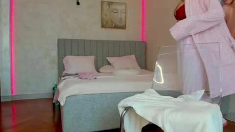 Selena online show from 16, 4, 2026