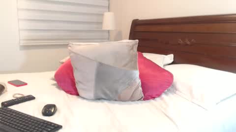 Selena online show from 3, 12, 2024