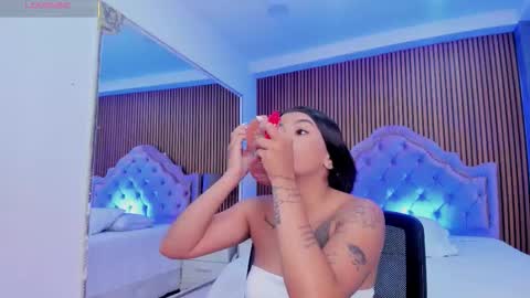 Snapshot of selenastonne chatting on 19, 10, 2025 selenastonne online show from 19, 10, 2025