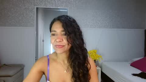 Snapshot of selene_bubble chatting on 18, 4, 2026 Selene online show from 18, 4, 2026