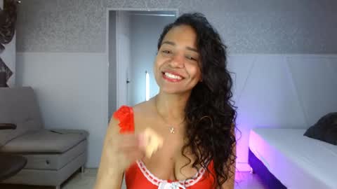 Snapshot of selene_bubble chatting on 5, 5, 2026 Selene online show from 5, 5, 2026