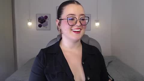 Snapshot of selene_rouse_ chatting on 13, 5, 2026 selene_rouse_ online show from 13, 5, 2026