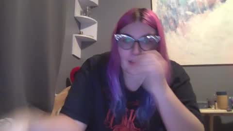 Snapshot of selenebaby chatting on 19, 12, 2025 Selene online show from 19, 12, 2025