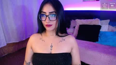 Snapshot of selenemore chatting on 26, 5, 2026 Selene online show from 26, 5, 2026