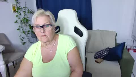 Selenna online show from 12, 4, 2026