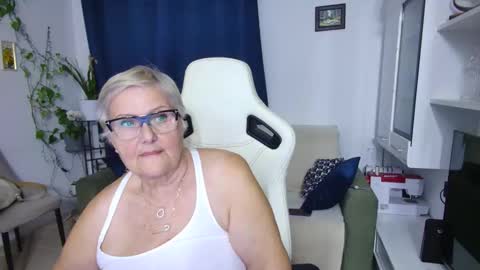 Selenna online show from 20, 4, 2026