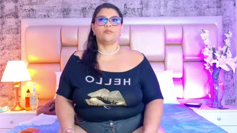 Selenna Cooper online show from 9, 4, 2026