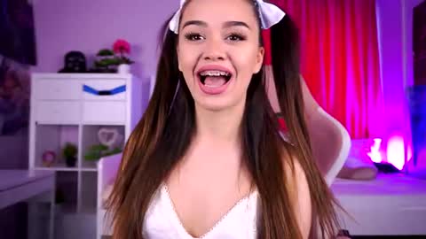Snapshot of selennevoss chatting on 10, 6, 2026 Selenne online show from 10, 6, 2026